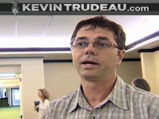 Kevin Trudeau Bio - Tale of a Fraud? Not According to Fan