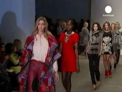 Londra moda haftası başladı