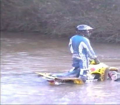 quad dans la mare !!! par Valerie Benaddou