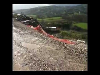 Benevento - Contrada Serretelle - Strada dissestata e discarica