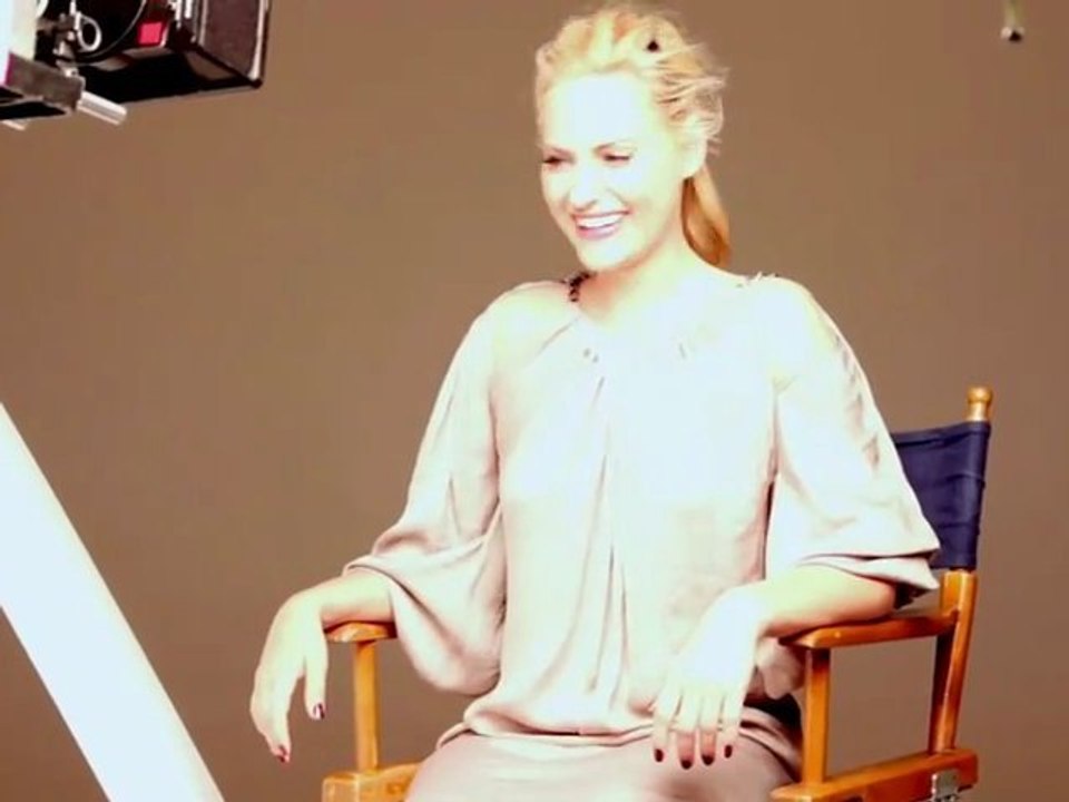 Aimee Mullins joins the L_#39;Oréal Paris dream team