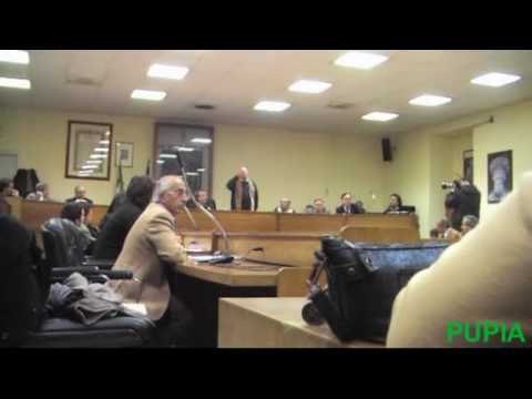 Aversa - Rifiuti Consiglio occupato