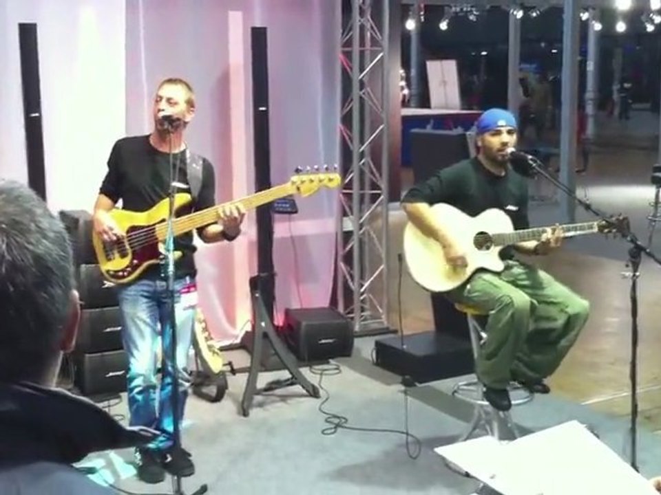 Ain't no SUNSHINE (MILF) salon de la musique 2010 stand BOSE