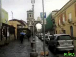 Video herunterladen: Aversa - Divieto di sosta