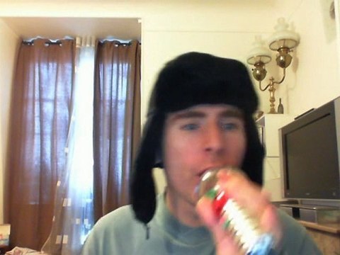 Wiwi égratigne l'amour fou de Frédéric François