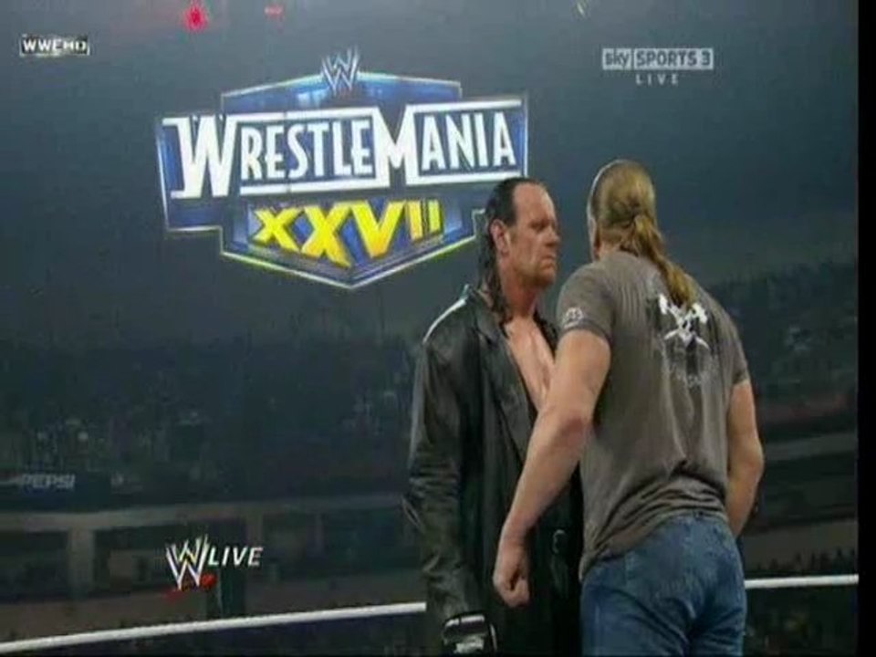 Undertaker & Triple H return on Raw !