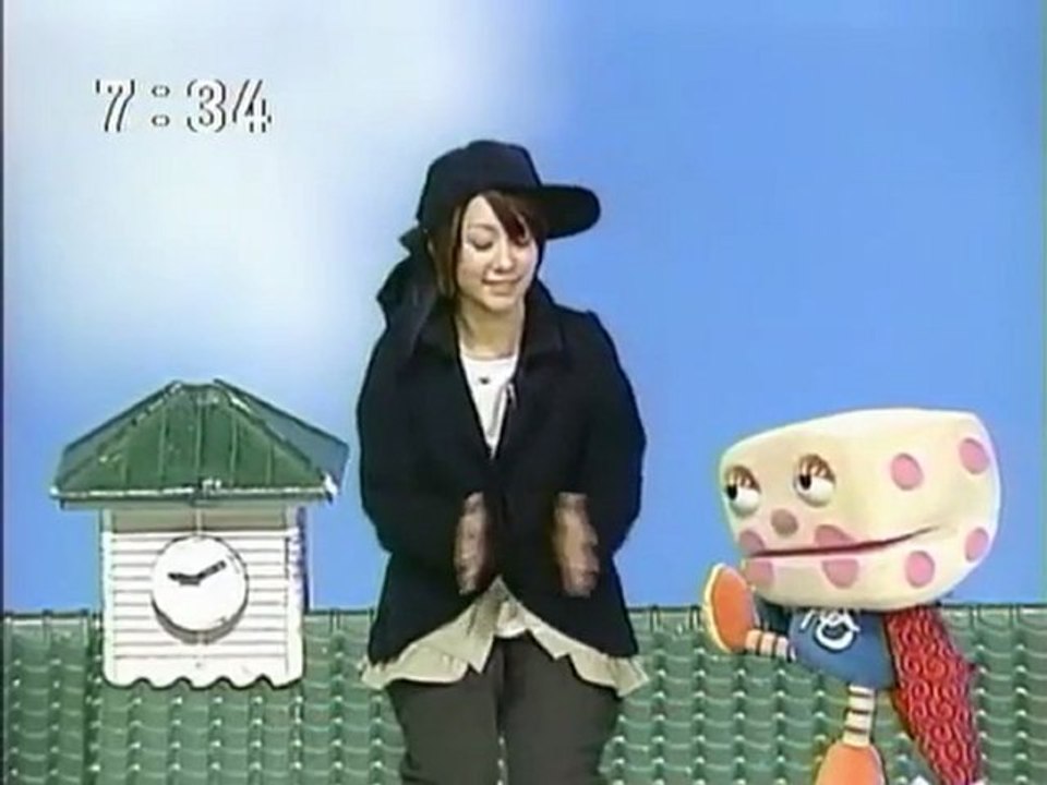 sakusaku  2003.12.09　「わかめ泥棒と天使になったカエラ」PV 気持ち　SHY1/4