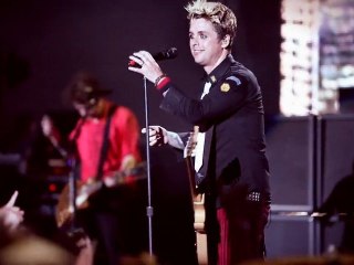 Green Day - Cigarettes & Valentines (live)