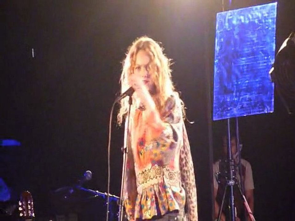 VANESSA PARADIS ....les estivales de PERPIGNAN