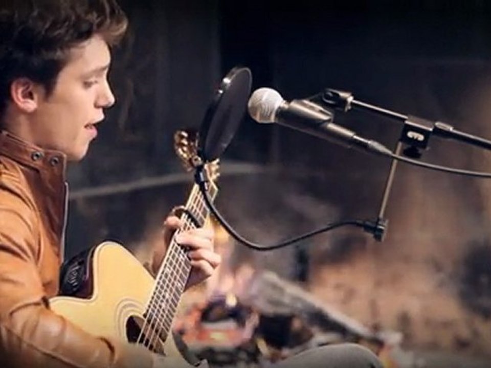 Bastian Baker - Colorful Hospital - Live acoustic 2011