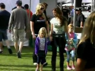 Charlie Sheen to buy homes for his ex-wives