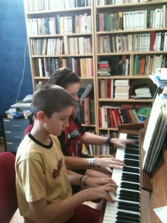 Fevrier 2011   Bastien et Camille a 4 mains