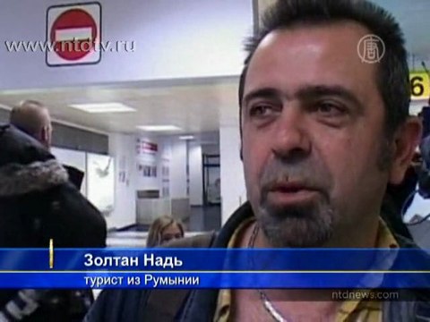 Иностранцы покидают мятежную Ливию