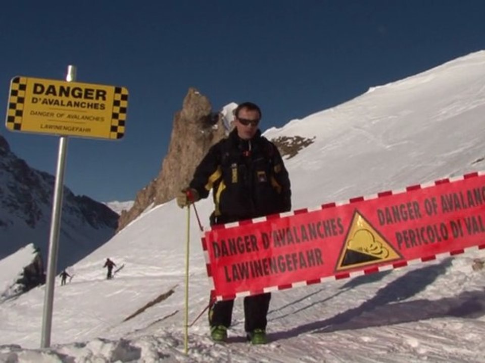 Arabic-Web-On avalanche patrol with the French 'pisteurs'