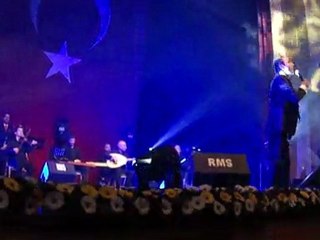 AYDIN TARAKÇI RİZENİN KURTULUŞU KONSERİ 1 MART 2011 BENİMDE