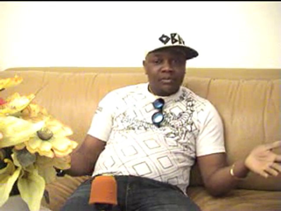 MUKAMBA AUGUSTIN A LOBELI FRANC  CONGOLAIS