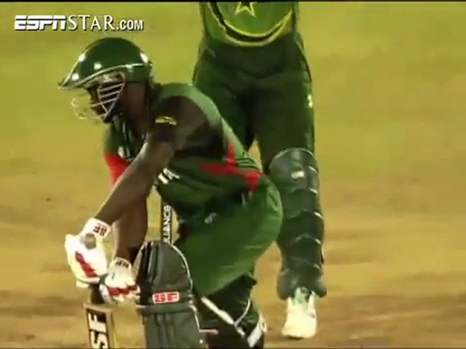Shahid Afridi 5 wickets vs Kenya [ Totalsportsmadness.com ]