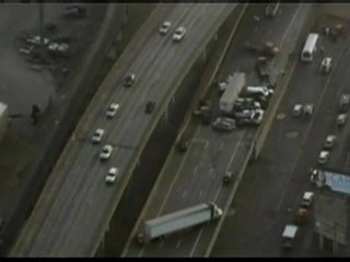 Ice causes huge crash in the US