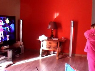 Célia et Nina joue a la WII !