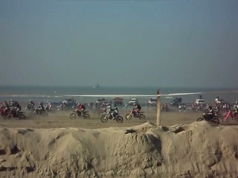 Depart des motos enduro 2011