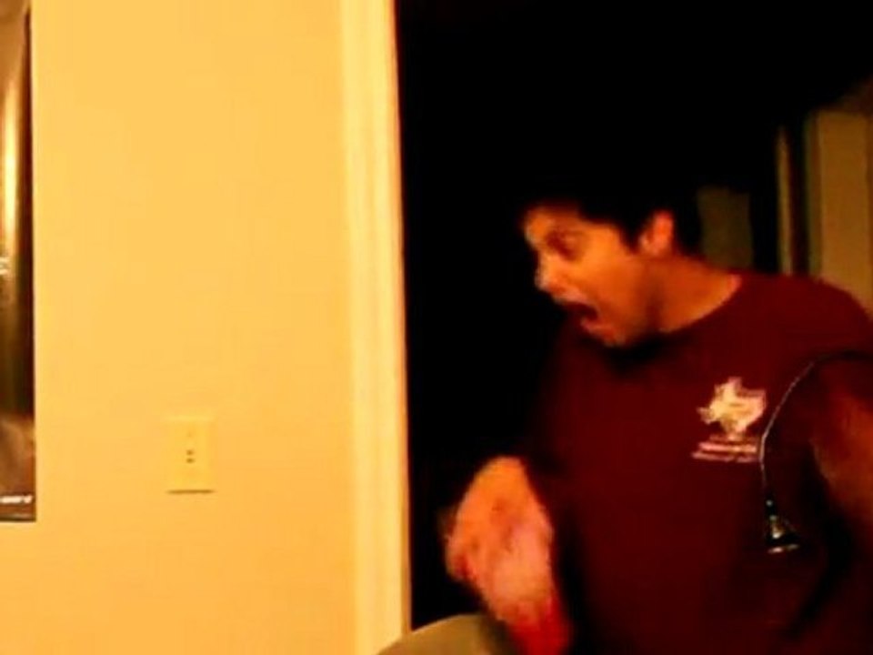 Come far prendere un colpo al compagno di stanza