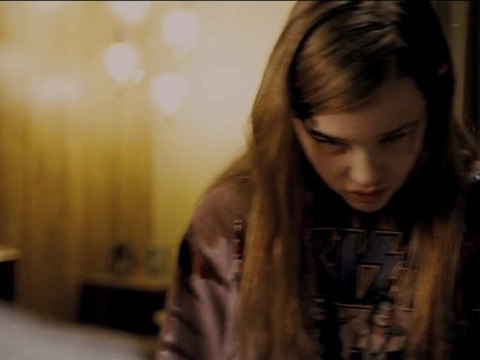 Laisse-Moi Entrer TRAILER VF