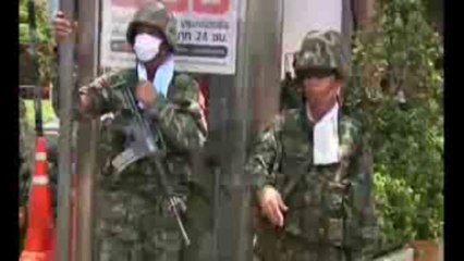 Thailandia - I militari sgomberono le strade occupate dalle camicie rosse