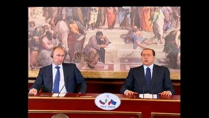 Berlusconi - In tre anni realizzeremo la prima centrale nucleare