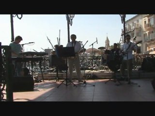Mahna de carnaval par  l'école de musique de Sanary
