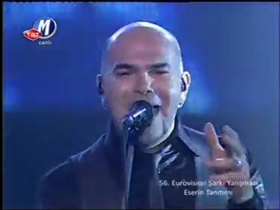 2011 Turkey - Yuksek Sadakat - "Live it up"