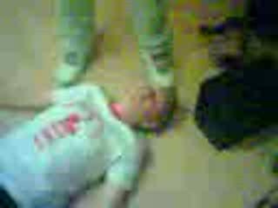 Tritt in die Eier...