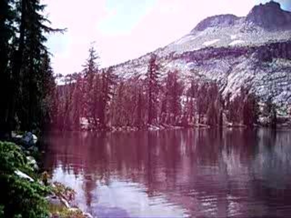 le "May Lake" de Yosemite (2000 m)