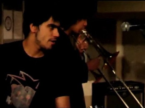 Too Young To Die/Le 2 mars au Café de Paris