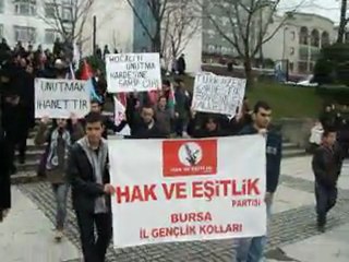 BURSA HEPAR GENÇLİĞİ HOCALI KATLİAMINI UNUTMADI