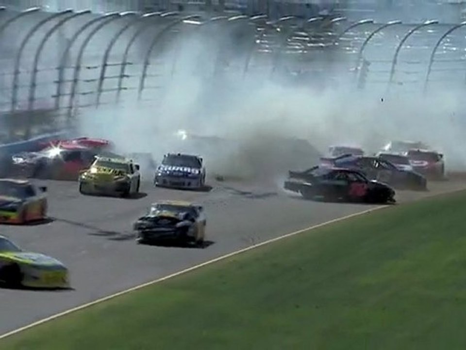 NASCAR sprint cup phoenix 2011 big one
