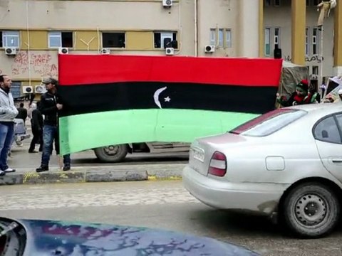 Libye: saisie d'armes par des insurgés à Benghazi