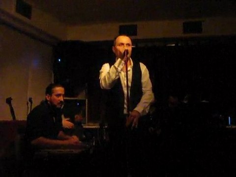 ATAKAN AKDAŞ/BENİ YAK KENDİNİ YAK (ÇİÇEK BAR)