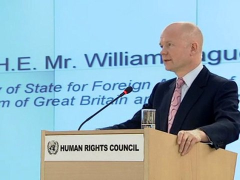 Hague urges Libya to end violence