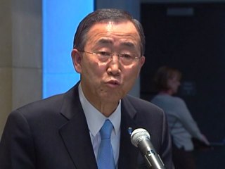 UN chief denounces Kadhafi's 'war on people'