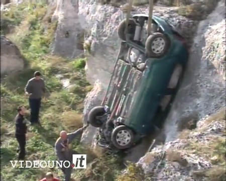 MATERA: INCIDENTE NELLA GRAVINA. INDENNE DOPO UN VOLO DI 60 METRI