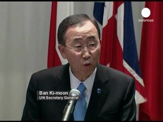 Ban Ki-Moon: "Kaddafi halkının sesini dinle"