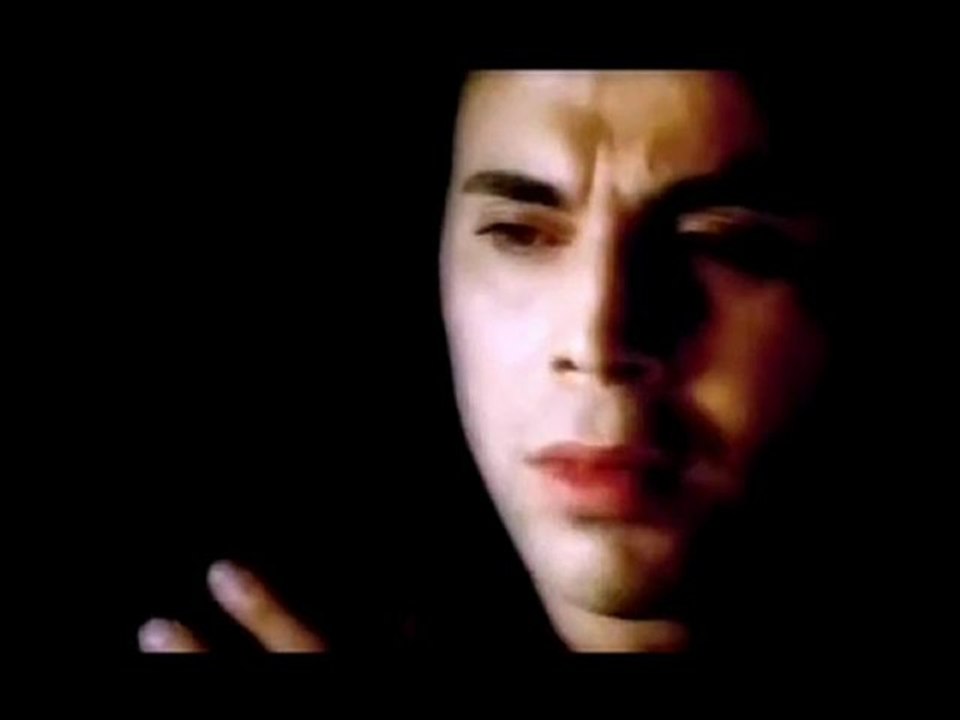 Ümit Sayın ft. Tarkan - Gitme | Yeni Şarkı - 2011