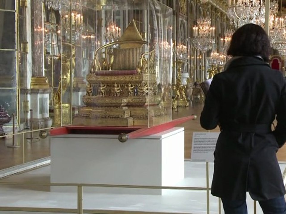 Parade de trônes au château de Versailles