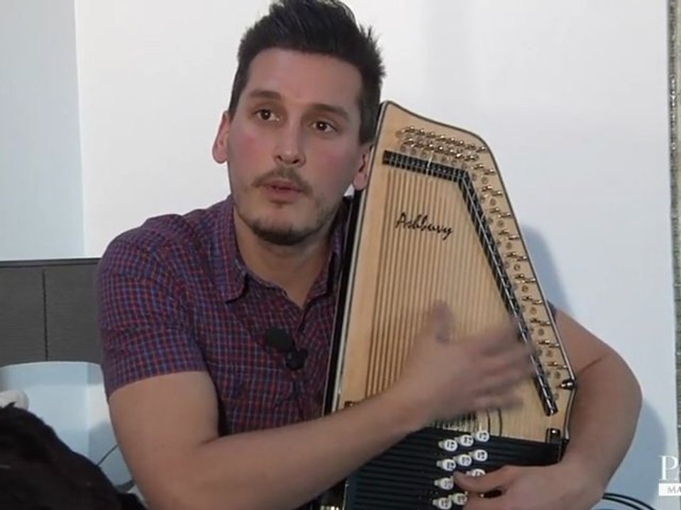 "Fuir le bonheur de peur..." (Gainsbourg) par Edward Barrow