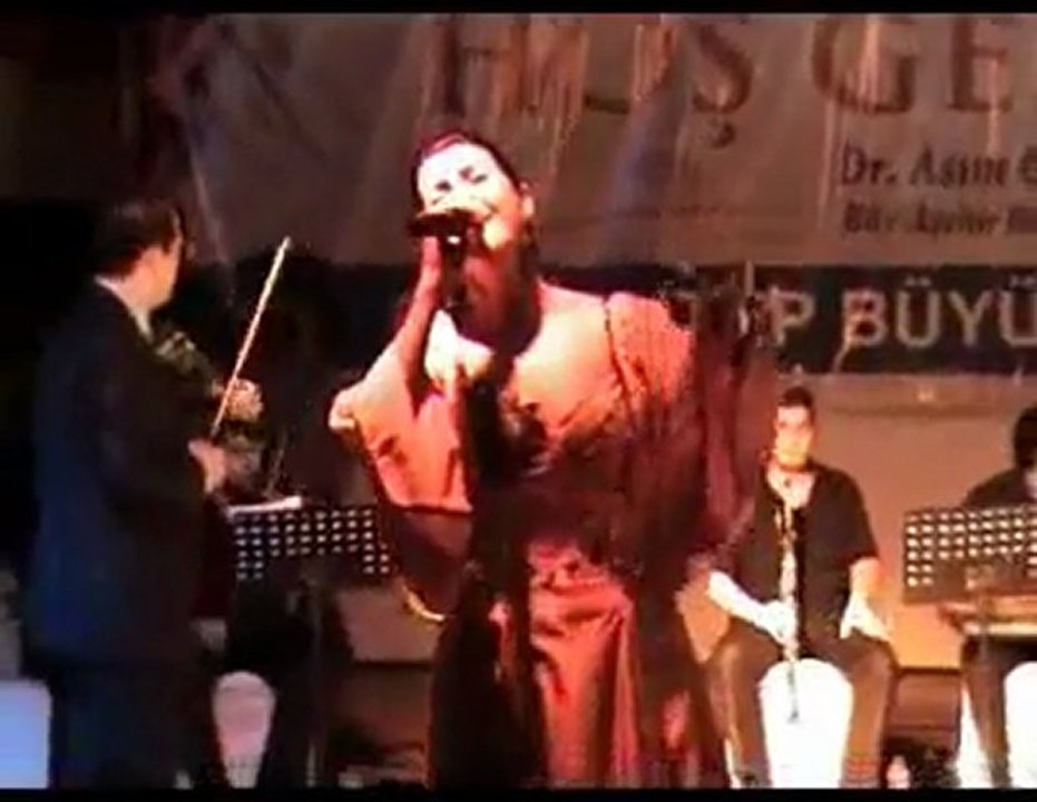 GRUP ŞAHANE SENİ BEN ELLERİN OLSUN DİYEMİ SEVDİM