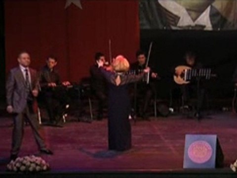 BELKIS ÖZENER - Sen uzaklarda değil, Damarımda kanımsın