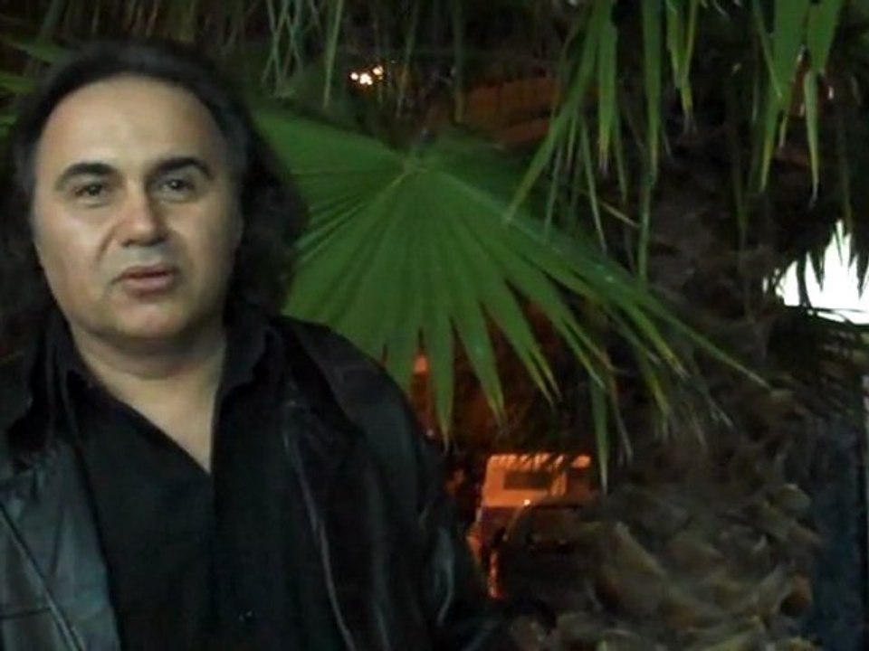 Ο Νίκος Ανδρουλάκης στο cosmo.gr 1