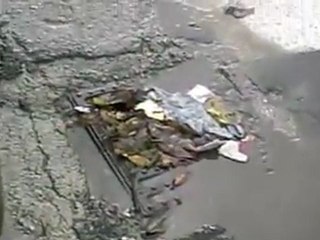 Aversa - Caditoie ostruite nei giorni di pioggia