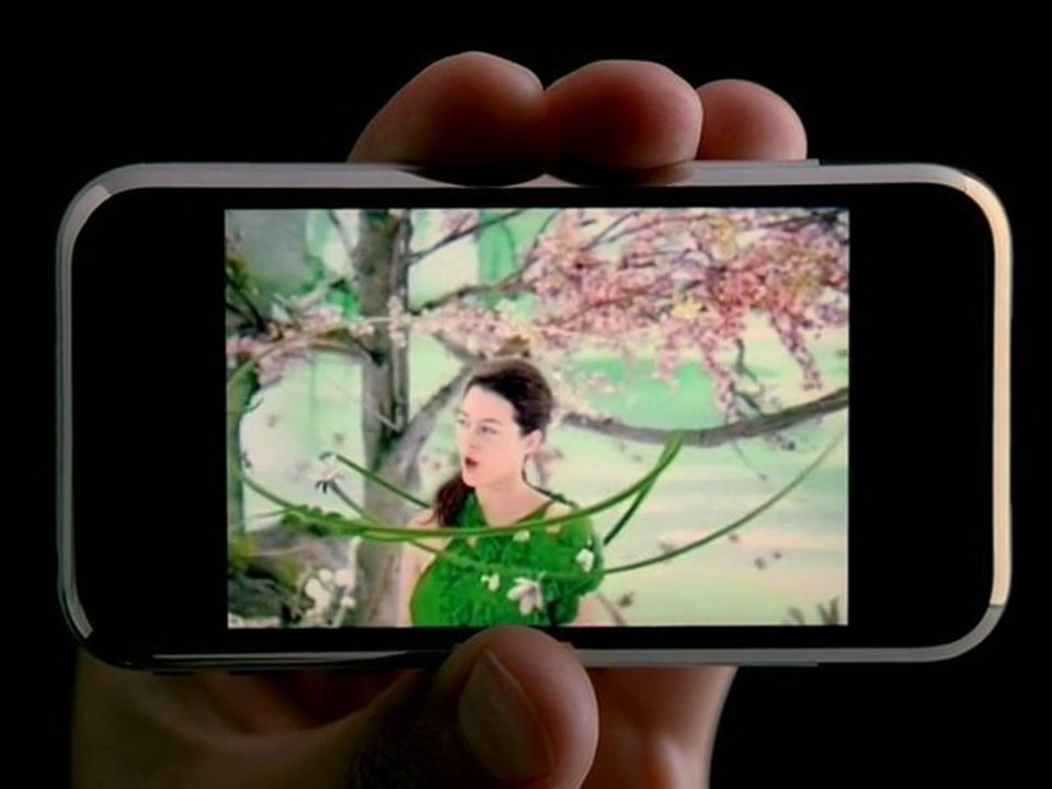 Apple Pub : Spot TV iPhone "Au lieu" (VF - 2007)