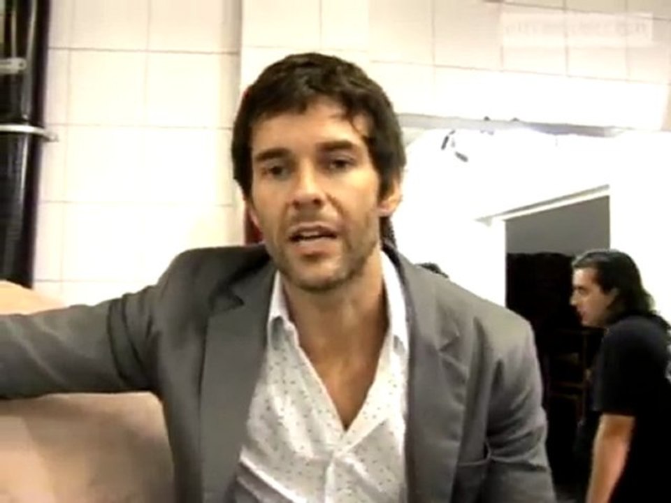 LOS ÚNICOS - BAMBALINA - MARIANO EN UNA ESCENA DIFÍCIL